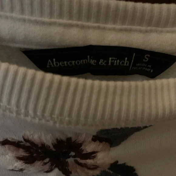 ABERCROMBIE white floral sweater - Picture 2 of 3